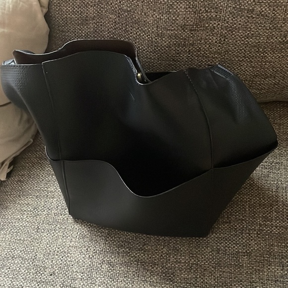 Anthropologie soft leather black bucket tote bag - Picture 9 of 9